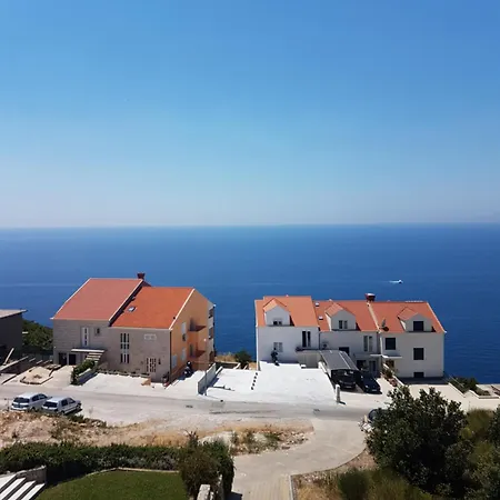 Mecajac Villa *