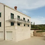 Mecajac Villa *